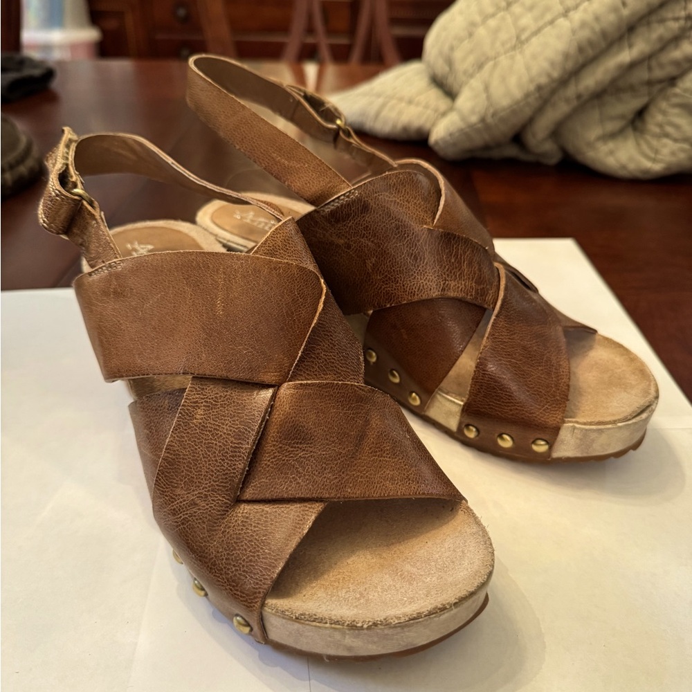 Women’s Antelope Shoes